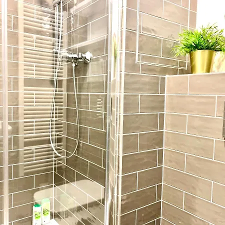 Luxury, Bright Studio With Parking And Balcony In Bratislava Center Zewnętrze zdjęcie